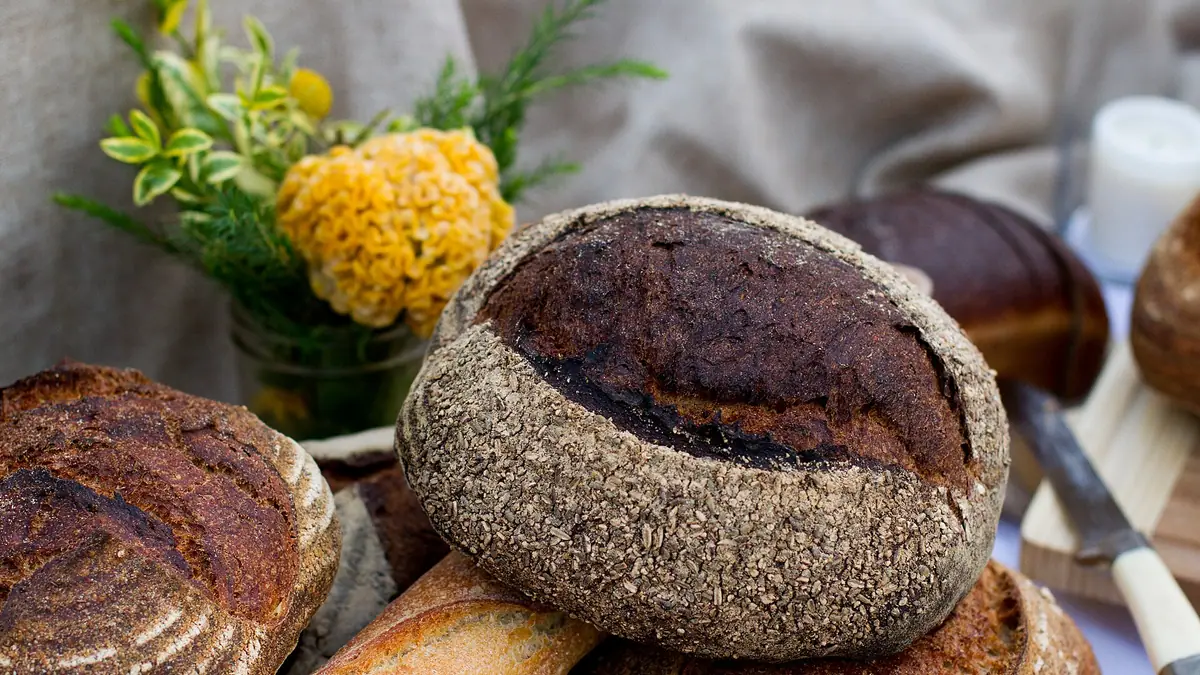 Mr B's Bakehouse & Coffee – artisan bakery in Grays town centre